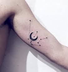 The water flow creates an illusion of movement, therefore such tattoo looks more interesting than a simple aquarius wave tattoo. 54 Unique And Gorgeous Aquarius Tattoos With Meanings