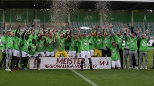 Założony w 1945, od sezonu 1997/1998 występuje nieprzerwanie w 1. Nach Dem Regionalliga Titel Vfl Wolfsburg Ii Blickt Mit Gemischten Gefuhlen Auf Die Relegation Sportbuzzer De