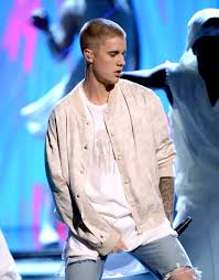 Since the original bieber fever days when one hair flip was all it took to make hoards of girls around the world completely lose it, justin bieber hasn't exactly been viewed as a true. Justin Bieber Sings Company And Sorry At The 2016 Billboard Music Awards