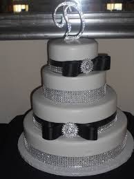 Black And Silver Wedding Cake Ideas White Silver And Black Bow Wedding Cake White Silver Wedding Silver Wedding Cake Wedding Cake Red