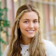 I am excited to share that following my graduation from Colgate University  this spring, I will be returning to Haddad Brands as a Sales Assistant in  their New York City office. |