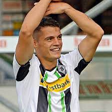 Granit xhaka was born on september 27, 1992 in basel, switzerland. Granit Xhaka In Prishtina Albaner Adler Flattert Auch Im Schnee Blick