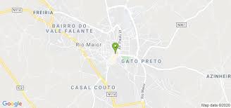Com 3 quartos, hall, cozinha, wc e sala. Centro De Saude Rio Maior Centros De Saude Emlista
