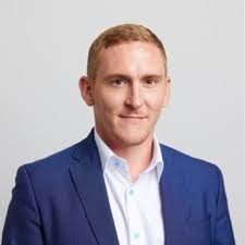 How Great Sales Managers Crush Their First 90 Days