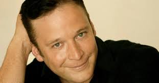 Chris Powley's Instagram, Twitter & Facebook