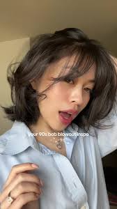 90s Bob Blowout Hairstyle Inspiration for Suburban Moms