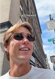 Gabe Escobar ✓ (@gabesco)