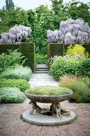 Impressive Sissinghurst In T Magazine The Herb Garden Sissinghurst Garden Famous Gardens Beautiful Gardens