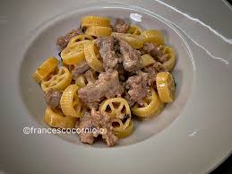 Lasagne al radicchio e montasio. Pasta Veloce Radicchio E Salsiccia Aostasera