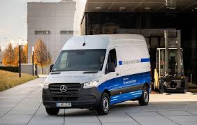 Ein teil der züge startet/endet bereits in nürnberg. Neues Von Mercedes Vans Weitere Varianten Von Sprinter Vito Und Citan Motormobiles