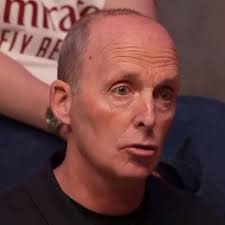 Mike Dean adds fuel to Wayne Rooney's conspiracy over Man Utd and Man City 