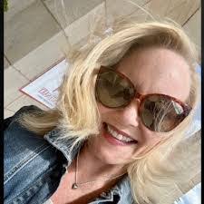 Tammy Pollock's Instagram, Twitter & Facebook