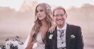 Andrés roemer is a 57 year old mexican journalist born on. Me Siento Amenazada Por El Rumbo Que Toman Los Acontecimientos Afirma La Esposa De Andres Roemer Sinembargo Mx