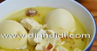Saat ingin memasak dengan cepat, kamu langsung bisa goreng sesuai selera. Resep Sayur Kentang Bumbu Kuning Masakan Mama Mudah