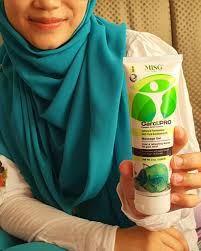 .kayu putih adalah, sediakan gel lidah buaya lalu campur gel tersebut dengan 1 sdm minyak kayu minyak kayu putih (sumber: Garci Pro Massage Gel Melegakan Sakit Sendi Dan Saraf Dengan Ekstrak Minyak Kayu Putih Tiny Na Sweet