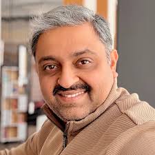 How much Canadian dollars should I convert to Mexican pesos for a trip to  Cancun, Mexico?