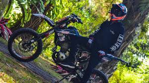 Ini juga yang ada di benak raymond, pekerja di jakarta yang ingin memiliki supermoto. Enakan Pake Klx D Tracker 150 Modif Supermoto Ll Vlog Part 6 Youtube