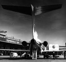Aircraft Handling In Tempelhof By The End Of The 1960s Tempelhof S Capacity Was Once Again Stretched To The Limit Holiday Flights National Airlines Aircraft