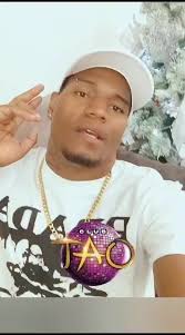 Claudia Queen 💜🎶 (@claudiaqueensalsaurbana)