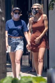 Dylan meyer breaking news, photos, and videos. Kristen Stewart And Dylan Meyer Out For Lunch At Kitsune In Los Angeles 07 12 2020 Hawtcelebs
