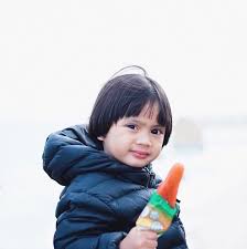 Di beberapa negara, ketika seseorang telah menikah, sang istri akan mengganti namanya dengan menambahkan nama belakang sang suami. 6 Inspirasi Nama Bayi Laki Laki Indah Dari Anak Artis Indonesia Orami