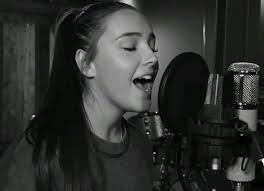 Bram Strokers ( Lucy ) 🦇🦇🦇🩸🩸