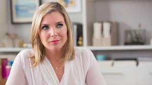 Exclusive June Diane Raphael Explains Why Tv Is A Great Place For Women June Diane Raphael Dark Blonde Hair Great Hair