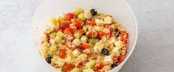 Salade De Couscous Mediterraneenne Recette En 2020 Salade Couscous Cuisson Des Aliments Recette Citron