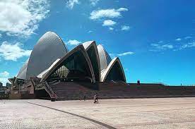 Tarikan indah satu ini memiliki ketinggian mencapai 82.5 meter dengan desain artistik yang menarik. Tempat Menarik Di Australia Terbaru 2021 Yang Paling Cantik