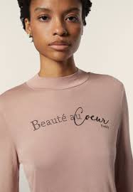 Women's Long-Sleeved T-Shirts