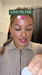 One Two Free Hyaluronic Glow Powder