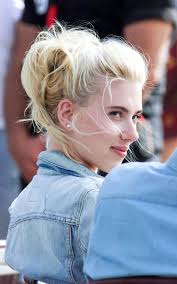 Again, vicky cristina barcelona comes out in limited release tomorrow. Scarlett Johansson Vicky Cristina Barcelona Style Scarlett Johansson Movies