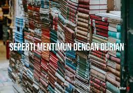 Dia tdk menjawab, cuma tersenyum manis dan pergi meneruskan perjalanannya. Seperti Mentimun Dengan Durian Lolishie