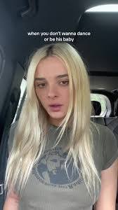 Melissa Barratt's Instagram, Twitter & Facebook