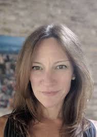 Erin Bateman's Instagram, Twitter & Facebook