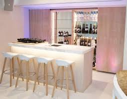 Se questa immagine idee arredamento bar offre vantaggi for each te. Arredare Una Tavernetta Con Stile Idee E Consigli