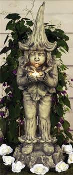 Gartenfigur Lichtertroll Antikisierter Frostfester Steinguss Gefunden Auf Www Country Garden De Gartenfiguren Traumgarten Statuen