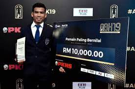 Anugerah bola sepak kebangsaan 2017 ini juga merupakan satu majlis untuk menghargai semua individu yang terlibat sepanjang tahun dalam arena bolasepak tempatan. Safawi Pemain Paling Bernilai Abk 2019