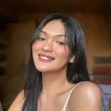 Toni Gamboa's Instagram, Twitter & Facebook