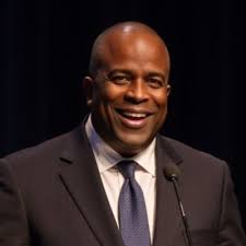 workanniversary #loomisleads