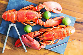 How to Eat Lobster: Video and Steps