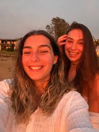 Hi! We're Steve and Gwen, a couple who took early retirement to explore  life