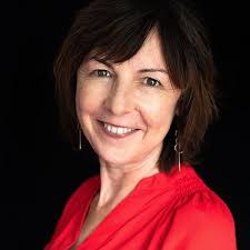 Róisín Holden (@RoisinHolden)