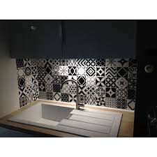Carrelage de plancher et de mur. Patchwork Carrelage Vintage Noir Et Blanc Carrelage Mural Adhesif Par Smart Tiles Carrelage Adhesif Adhesif Mural Carrelage Intelligent