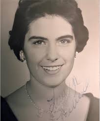 Bringing our longtime fire chief home. Thoughts, and prayers are with the  family of Dale Propps during this difficult time …￼ 🙏🏻🙏🏻