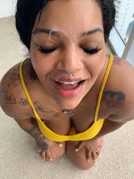 creamislife - ShesFreaky