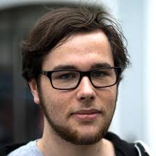 Moosburg: Gratis Tampons in öffentlichen Einrichtungen gefordert