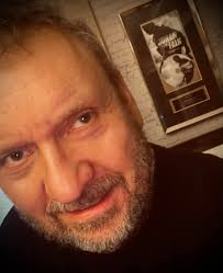 Under 17 år spelade Jakob in tjugo Johan Falk-filmer."  http://www.expressen.se/halsoliv/jakob-eklund-har-snarare-en-alderskris/