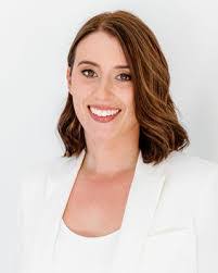 Victoria Grimm's Instagram, Twitter & Facebook