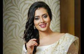 The contestants performed well in all the first tasks given by bigg boss. Bigg Boss Malayalam 3 Remya Panicker To Get Eliminated This Week Filmibeat